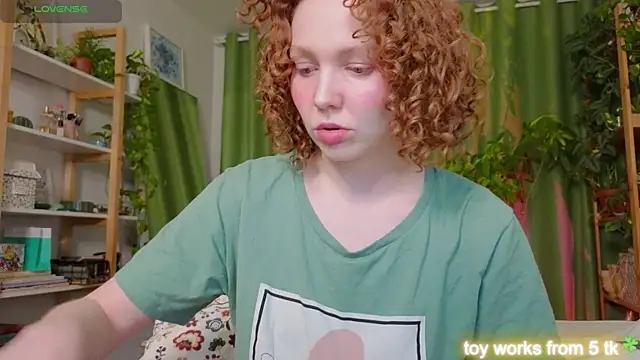 Snapshot of _lightmyfire chatting on 01-28-25, 04:41 lightmyfire online show from 01-28-25, 04:41