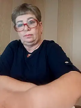 Snapshot of Lee_Nell chatting on 12-17-24, 03:06 Lee Nell online show from 12-17-24, 03:06