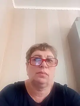Snapshot of Lee_Nell chatting on 12-18-24, 05:15 Lee Nell online show from 12-18-24, 05:15