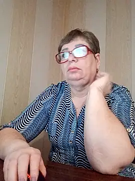 Snapshot of Lee_Nell chatting on 02-06-25, 02:33 Lee Nell online show from 02-06-25, 02:33