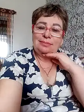 Snapshot of Lee_Nell chatting on 02-10-25, 06:31 Lee Nell online show from 02-10-25, 06:31