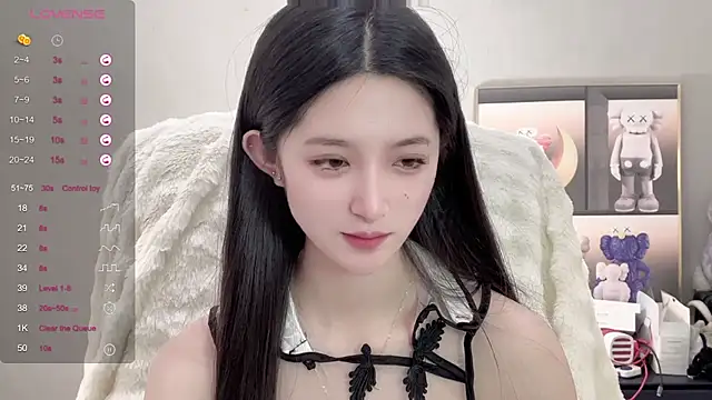 Snapshot of UU-1314 chatting on 10-14-25, 10:27 UU-1314 online show from 10-14-25, 10:27