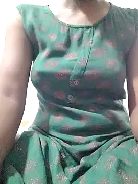 rituporna2004 online show from 12-12-24, 02:26