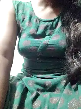 rituporna2004 online show from 01-25-25, 06:34