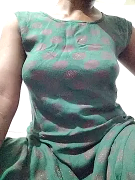 rituporna2004 online show from 10-10-25, 01:37