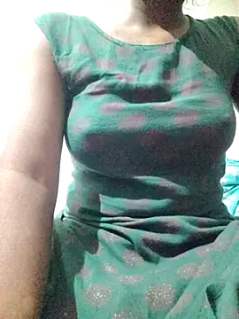 rituporna2004 online show from 01-09-26, 02:31