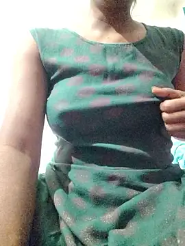 rituporna2004 online show from 01-17-26, 03:00