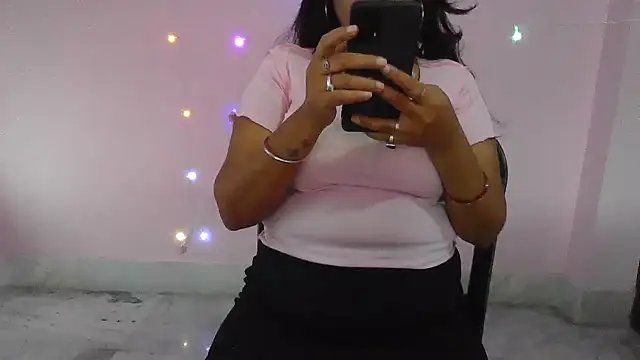 Snapshot of my-laila chatting on 11-04-25, 07:40 my-laila online show from 11-04-25, 07:40