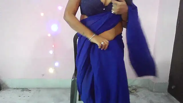 Snapshot of my-laila chatting on 11-23-25, 07:30 my-laila online show from 11-23-25, 07:30