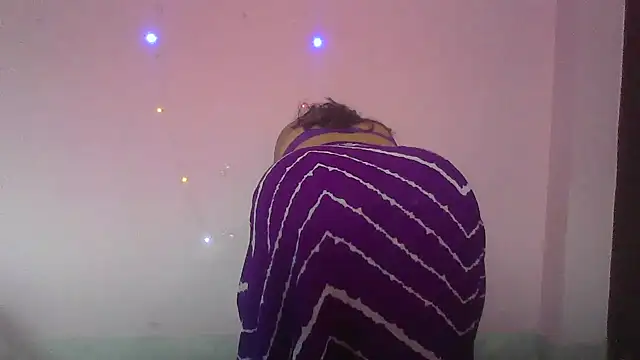 Snapshot of my-laila chatting on 12-23-25, 07:28 my-laila online show from 12-23-25, 07:28