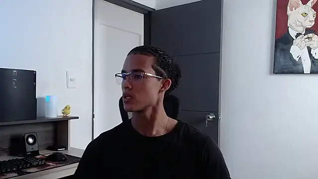 Snapshot of alejo_x3 chatting on 02-15-25, 04:45 alejo x3 online show from 02-15-25, 04:45