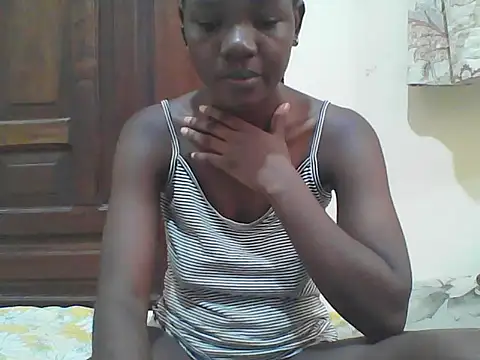 Snapshot of Ebony_Sweetcandy chatting on 02-19-26, 02:35 Ebony Sweetcandy online show from 02-19-26, 02:35