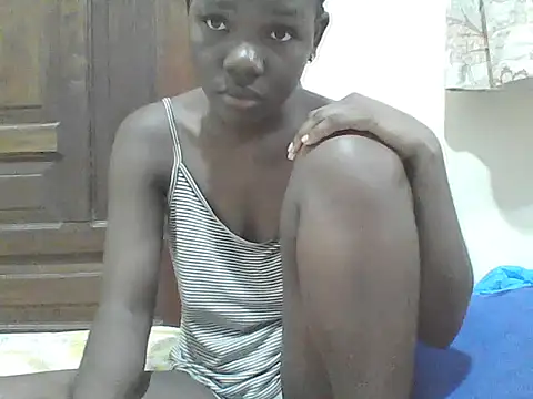 Snapshot of Ebony_Sweetcandy chatting on 02-22-26, 06:28 Ebony Sweetcandy online show from 02-22-26, 06:28