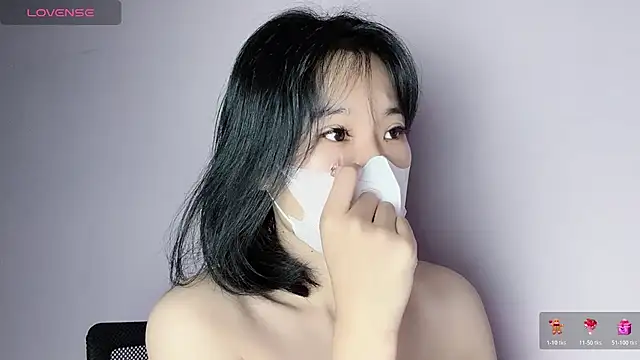 Baenee online show from 11-02-25, 01:35