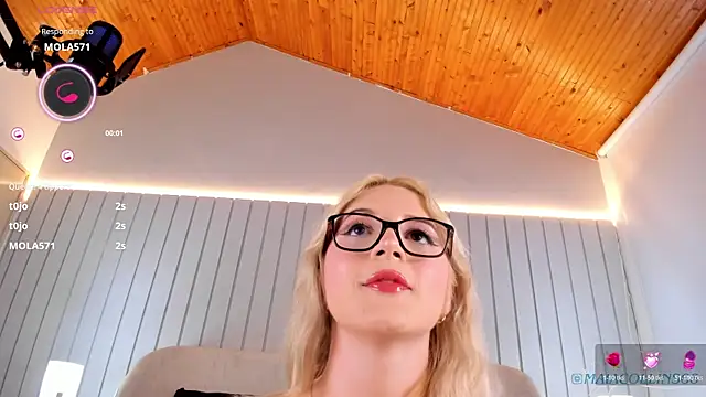 Maia Collins online show from 04-27-26, 07:56