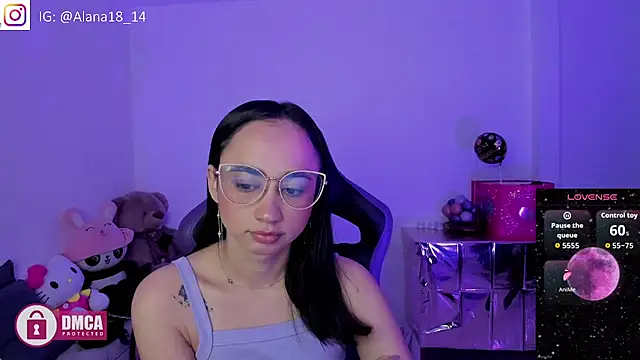 Snapshot of Alana_Pherson chatting on 09-19-25, 04:36 Alana Pherson online show from 09-19-25, 04:36