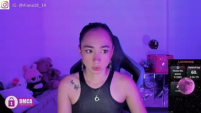Snapshot of Alana_Pherson chatting on 09-22-25, 03:41 Alana Pherson online show from 09-22-25, 03:41