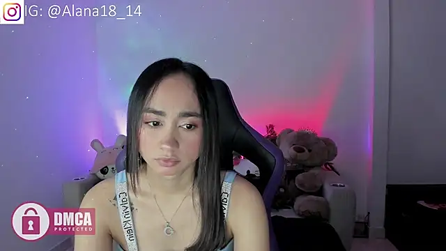 Snapshot of Alana_Pherson chatting on 11-23-25, 03:06 Alana Pherson online show from 11-23-25, 03:06