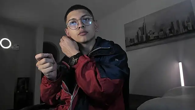 a lejandro 0 8 online show from 03-15-25, 10:57