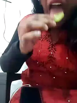 Snapshot of IslamicPimento chatting on 12-21-24, 09:33 IslamicPimento online show from 12-21-24, 09:33