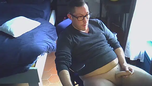 Snapshot of Taktak7791 chatting on 01-19-26, 01:15 Taktak7791 online show from 01-19-26, 01:15