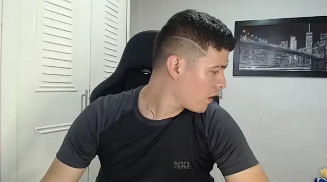 Plug Control online show from 01-02-25, 08:46