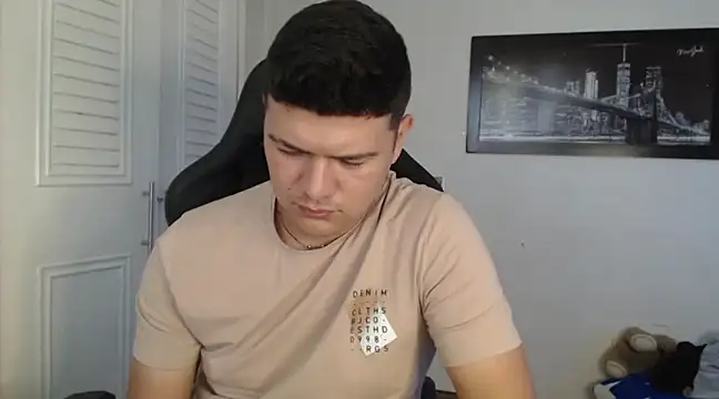 Plug Control online show from 01-18-25, 07:37