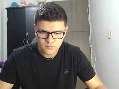 Plug Control online show from 02-28-25, 02:31