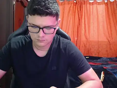 Plug Control online show from 03-11-25, 03:12