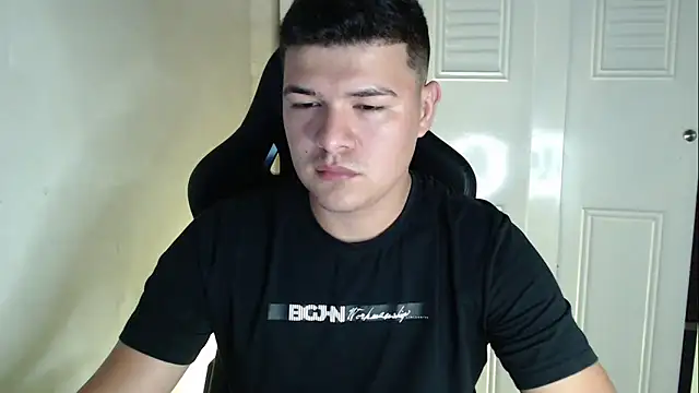 Plug Control online show from 09-24-25, 04:16