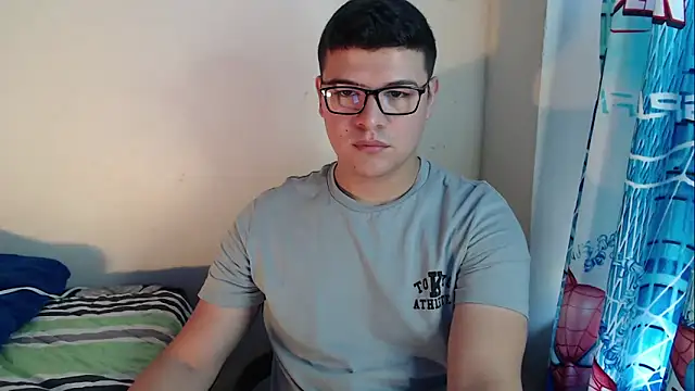 Plug Control online show from 10-24-25, 04:03