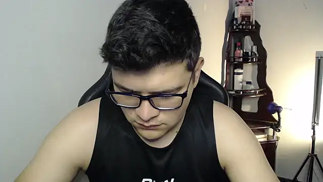 Plug Control online show from 02-21-26, 05:14