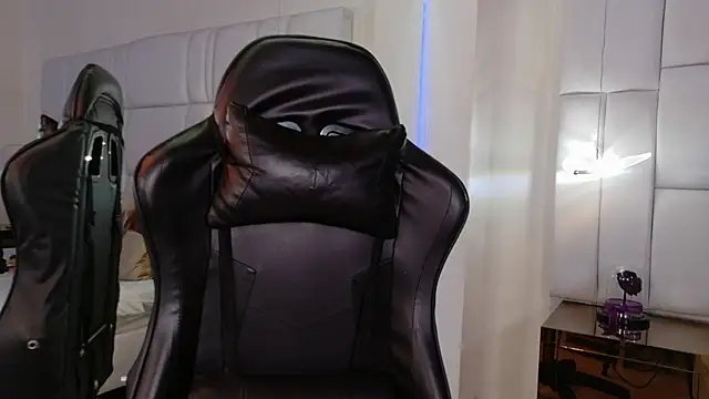 lia mariana online show from 09-25-25, 03:27