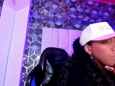 lia mariana online show from 04-26-26, 09:56