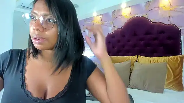 lia mariana online show from 07-11-26, 04:53