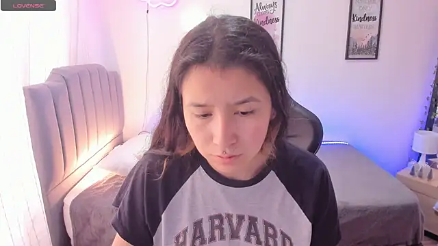 Amy joones online show from 12-28-24, 01:59