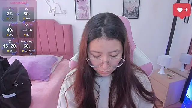 Amy joones online show from 11-28-25, 01:14