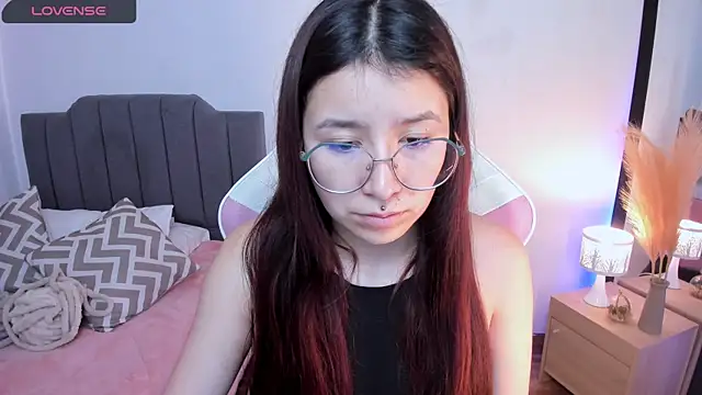 Amy joones online show from 04-28-26, 11:37