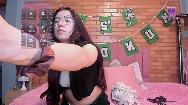 Amy joones online show from 06-30-26, 11:00