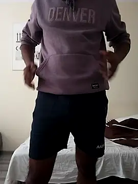 Snapshot of Malluk7 chatting on 02-10-25, 11:04 Malluk7 online show from 02-10-25, 11:04