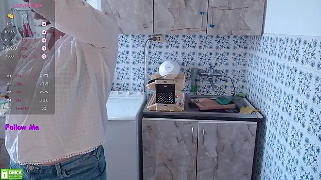 Snapshot of VerySweetKate111 chatting on 02-10-26, 09:46 VerySweetKate111 online show from 02-10-26, 09:46