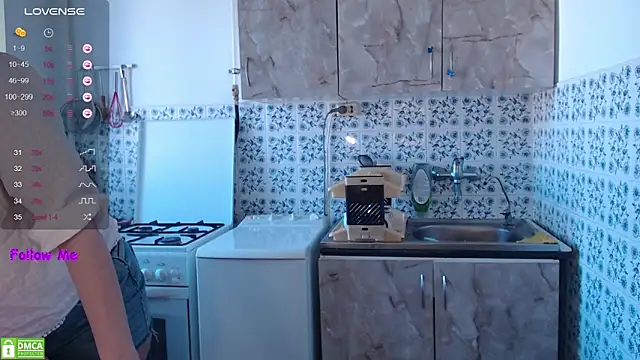 Snapshot of VerySweetKate111 chatting on 03-12-26, 09:37 VerySweetKate111 online show from 03-12-26, 09:37