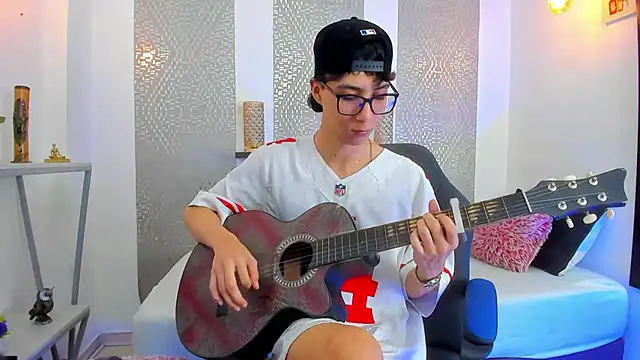 Nikolay Gregori online show from 03-07-25, 04:02