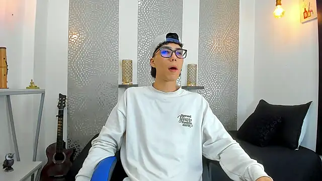 Nikolay Gregori online show from 03-23-25, 04:05