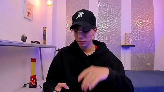 Nikolay Gregori online show from 12-15-25, 04:39