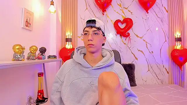 Nikolay Gregori online show from 02-22-26, 04:35