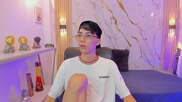 Nikolay Gregori online show from 04-29-26, 04:27