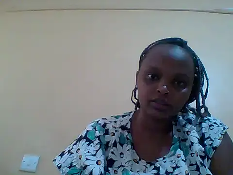 Snapshot of Sexxy-Shie chatting on 02-25-25, 10:47 Sexxy-Shie online show from 02-25-25, 10:47