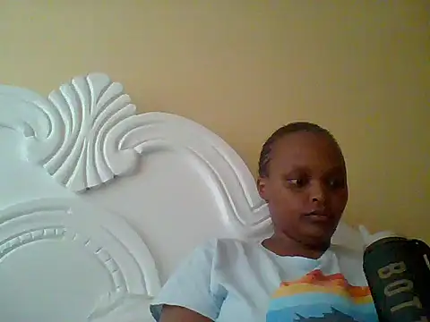 Snapshot of Sexxy-Shie chatting on 09-08-25, 02:27 Sexxy-Shie online show from 09-08-25, 02:27