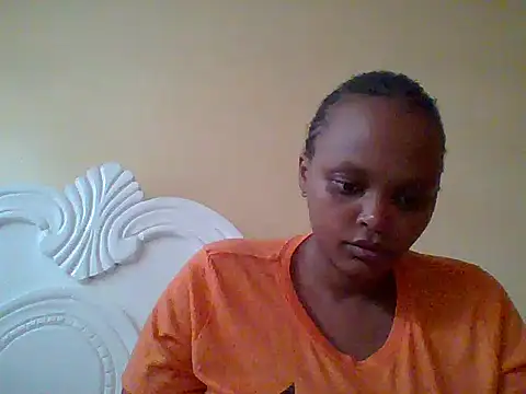 Snapshot of Sexxy-Shie chatting on 09-13-25, 07:19 Sexxy-Shie online show from 09-13-25, 07:19